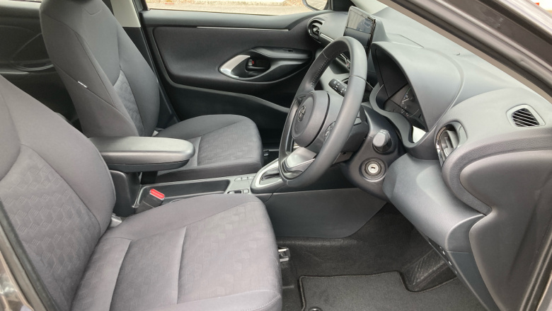 Toyota Yaris 1.5 Hybrid Icon 5dr CVT Hybrid Hatchback